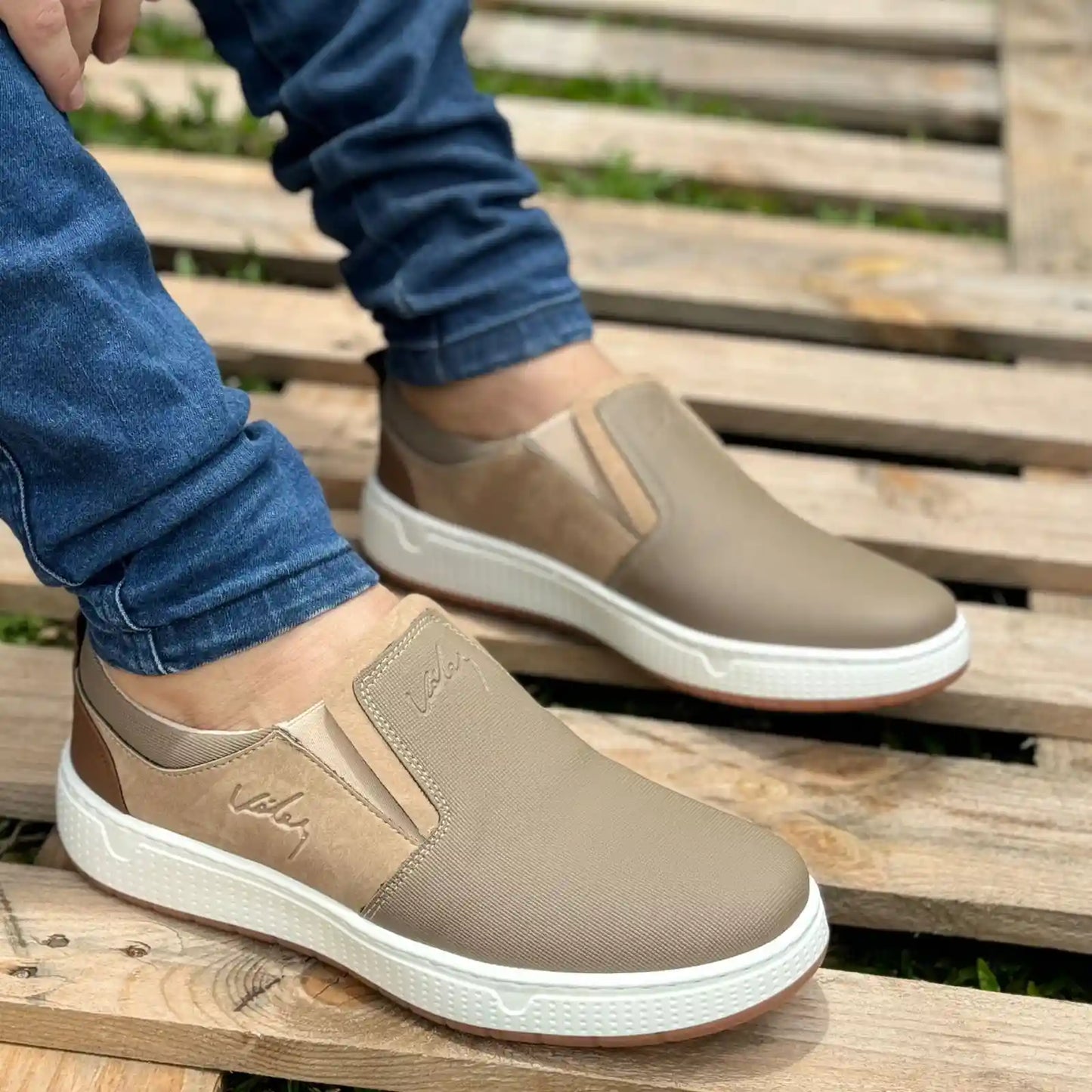 Mocasín Ultraliviano Vélez - Envío Gratis En Caja